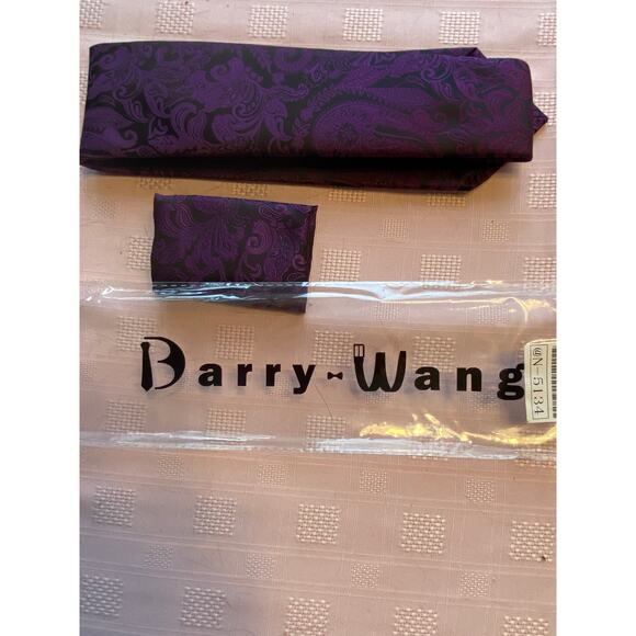 Barry Wang Four pc Matching Necktie / Pocket Square / 2 Cufflinks, Brand New - Picture 10 of 14